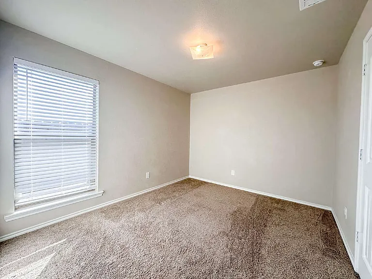 10423 Waverly Ave — Photo 24