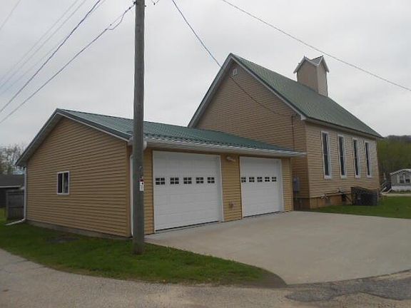 3rd image of 404 E MAIN STREET