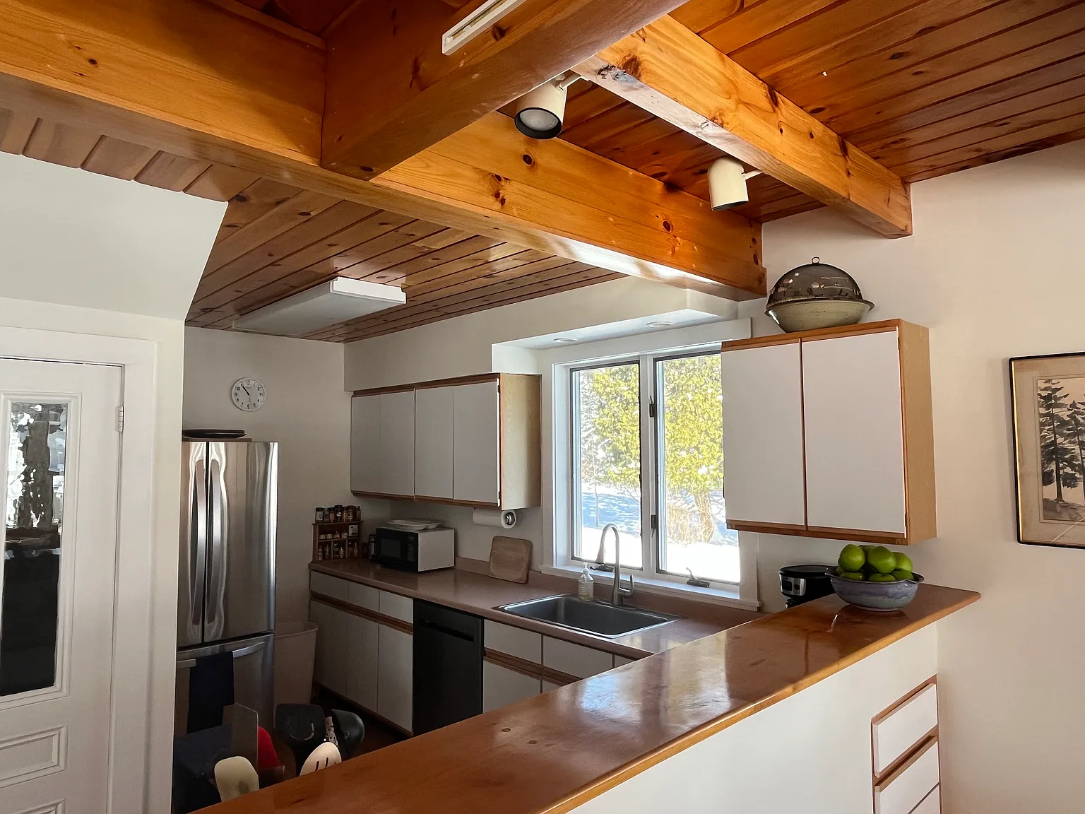 3 bed, 1593 sqft, $2,850 — Photo 2