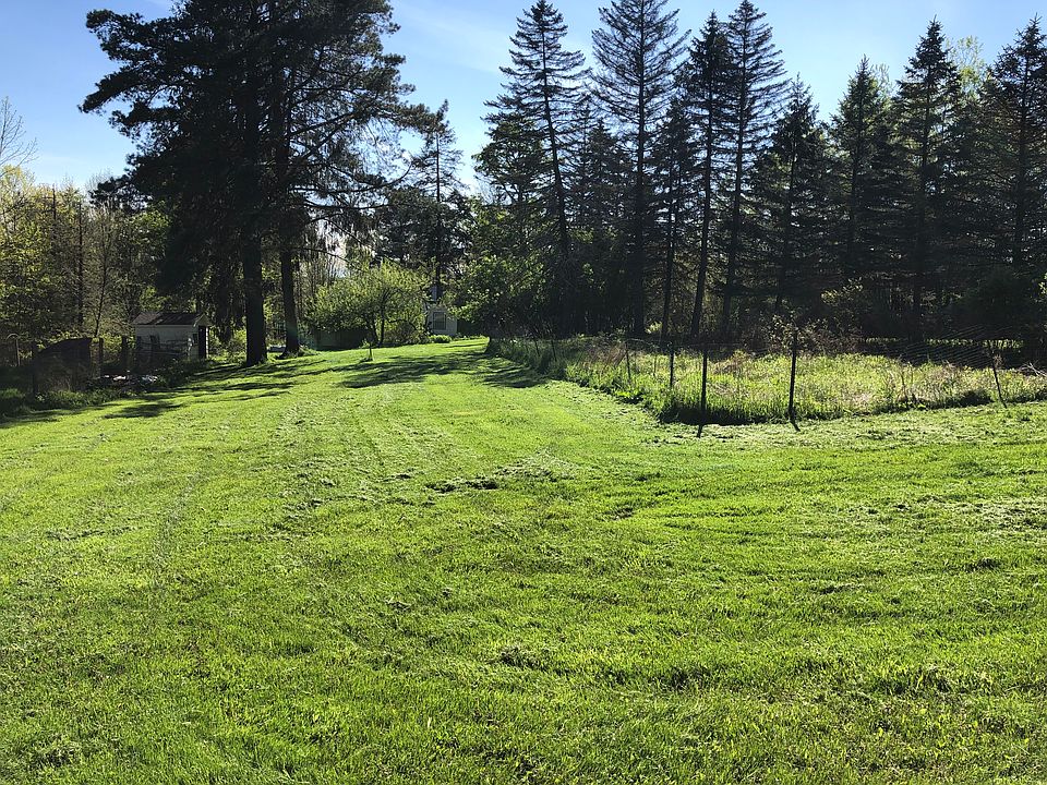 2nd image of 192 Shuman Rd
