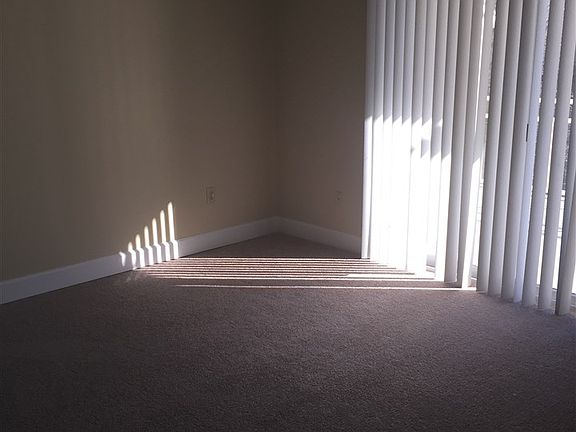 3rd image of 1812 Northlake Dr