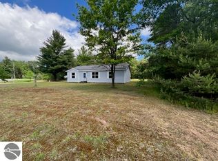 5115 S Dickerson Rd, Lake City, MI 49651