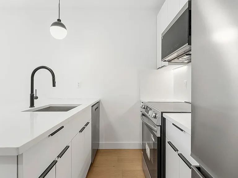 1265 Herkimer St #2A — Photo 3