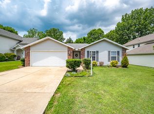 198 Pickett Ridge Ct, Kirbyville, MO 65679