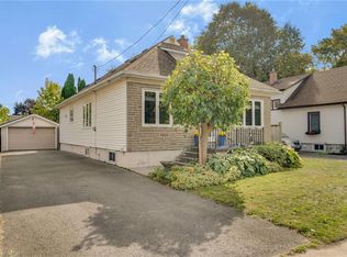 6440 Crawford St, Niagara Falls, ON L2E 5Z2