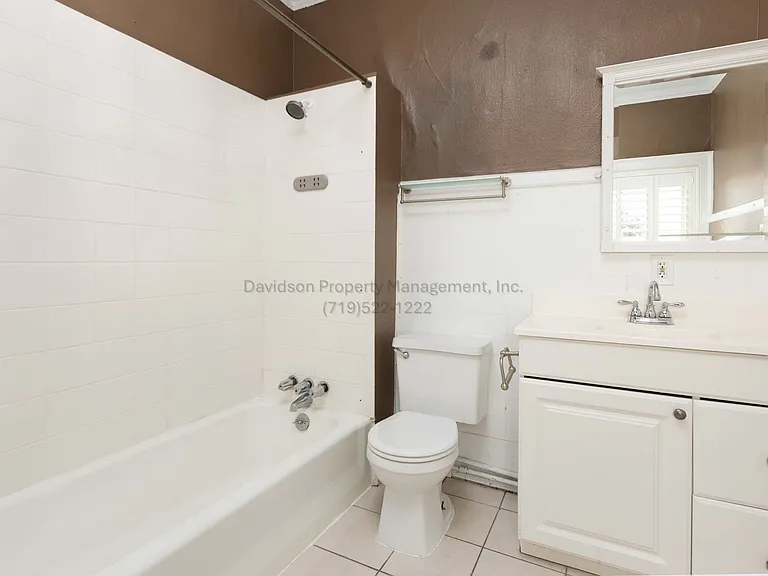 2312 N Weber St — Photo 13