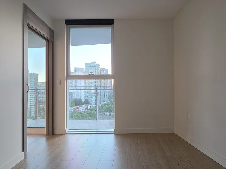 89 Nelson St #1704 — Photo 10