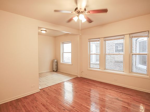 3rd image of 4400 N Magnolia Ave #310