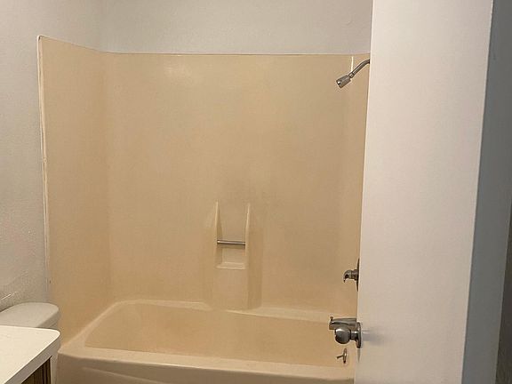 4th image of 6497 Dowel Dr APT 2