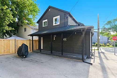 2 Windsor St #2 Photo 1