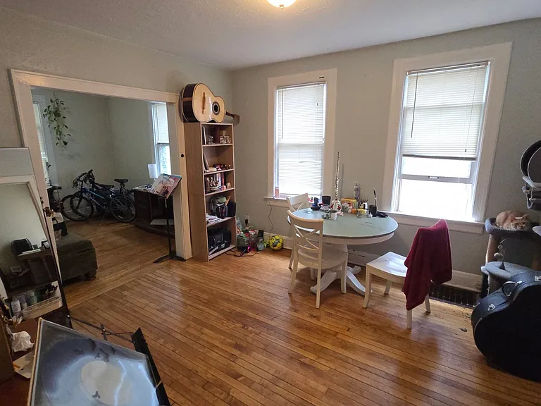 2443 N Bartlett Ave — Photo 11