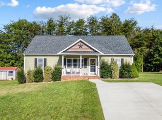 448 Mantle Dr, Lynchburg, VA 24501