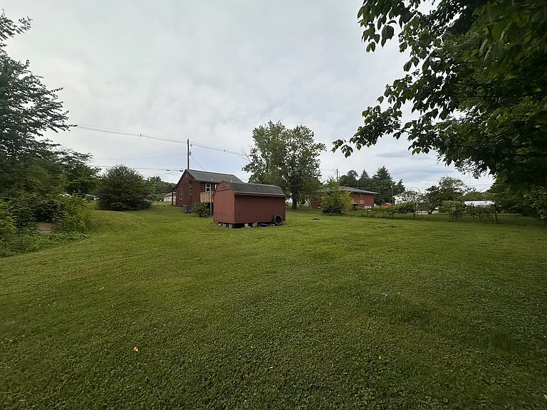 505 Glendale Ave — Photo 9