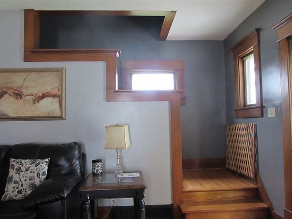 3rd image of 323 N Main St