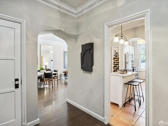 3rd image of 2701 Van Ness Ave APT 202