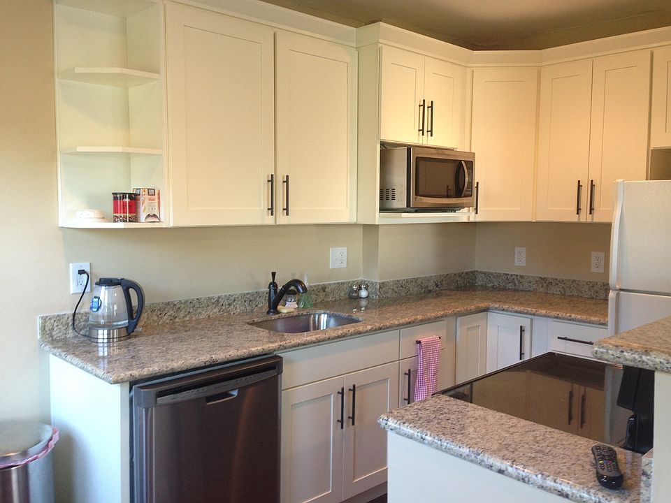 1st image of 1011 Belmont Ave E APT 4