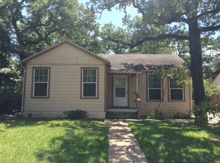 1319 Graham Dr, Bryan, TX 77803