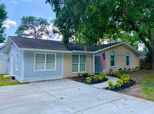 707 Dyches Dr, Savannah, GA 31406