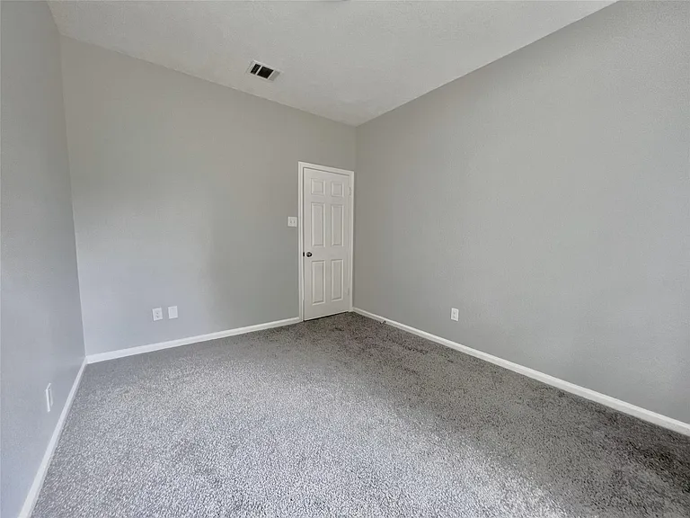 11917 Meadowfire Dr — Photo 25