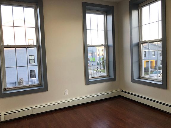3rd image of 50 Atlantic St #11Y