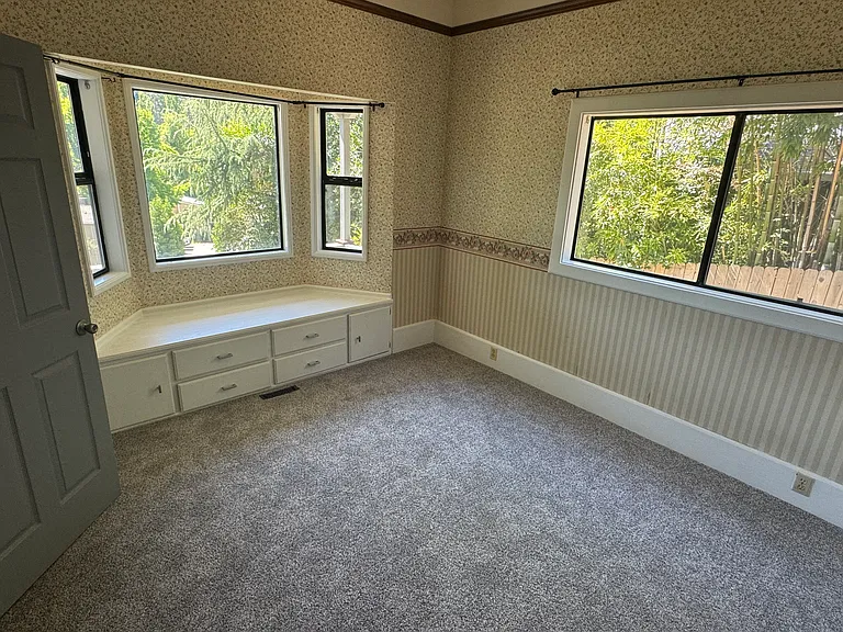 322 Mill St — Photo 23