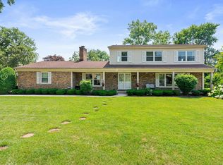 3930 Bordeaux Ct, Northbrook, IL 60062