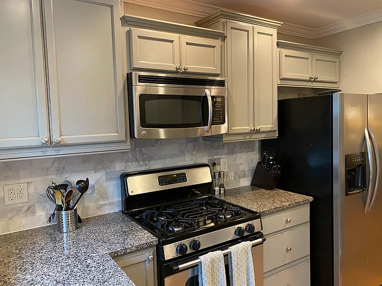 37 Clay St SE — Photo 8