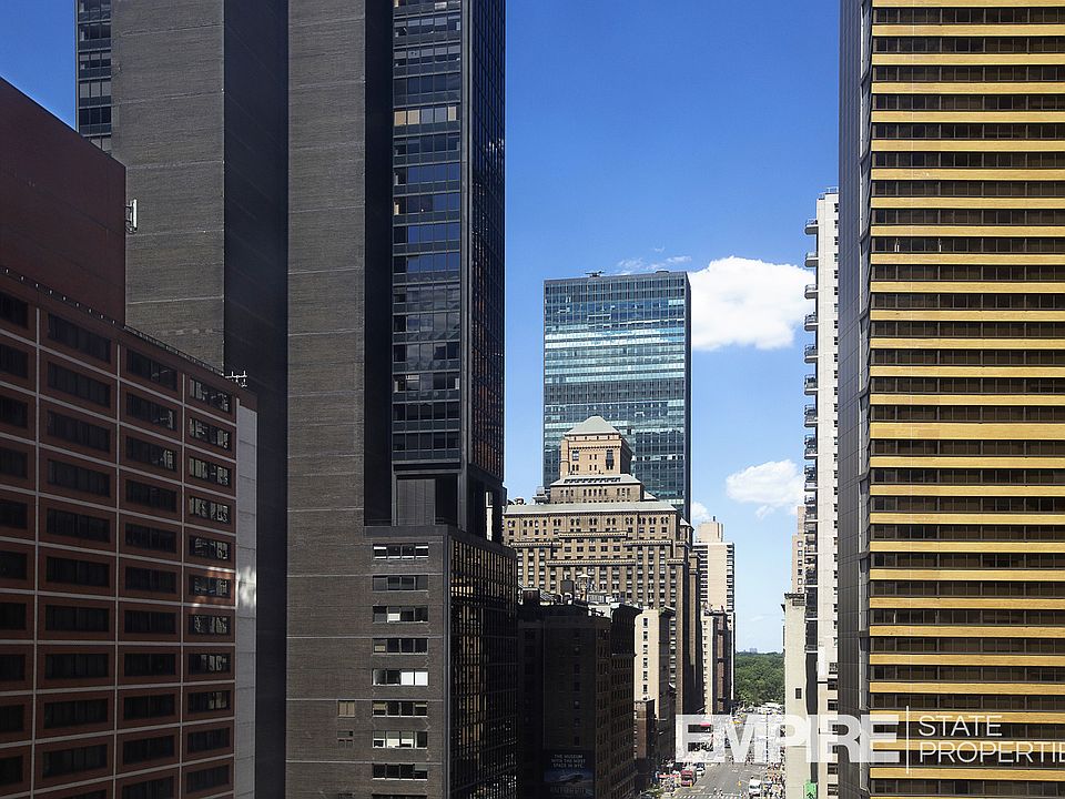 1st image of 150 W 51st St APT 1219