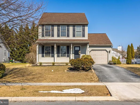 7 Sussex Dr, Carlisle, PA 17013