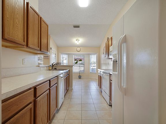 4th image of 2554 Woodhaven Ct