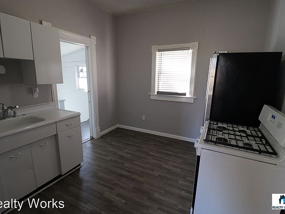 3rd image of 801 Goodhue Blvd #10964635