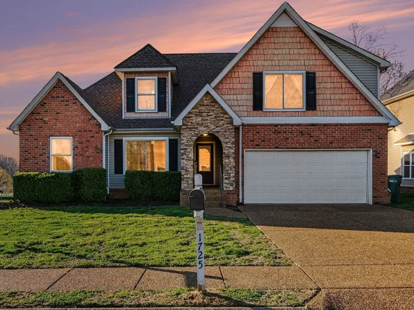 1725 Freiburg Dr, Spring Hill, TN 37174