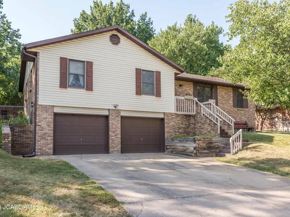 805 Troy Dr, Jefferson City, MO 65109