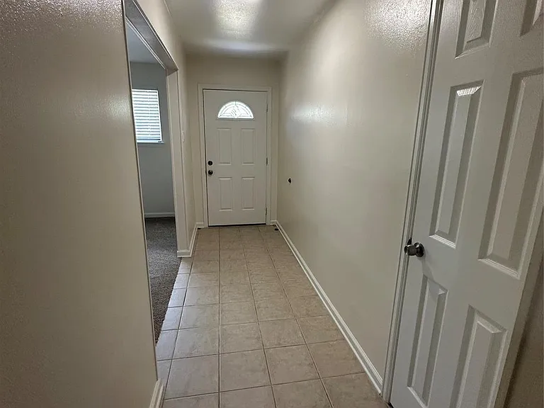 5919 Ludington Dr — Photo 2