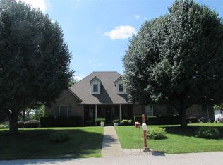 307 Glenview Dr, Bedford, IN 47421