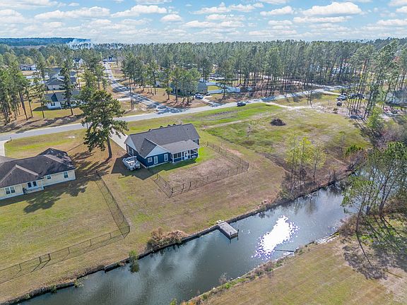 3rd image of 2831 Baymeadows Dr W