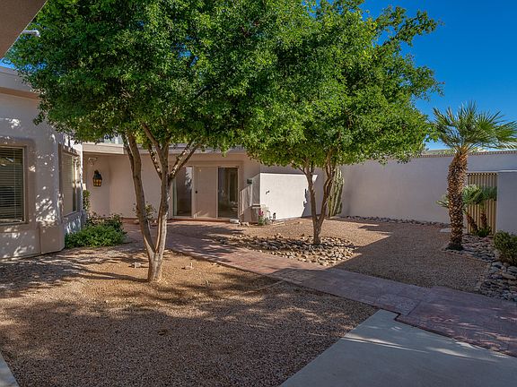 5th image of 10734 W Palmeras Dr