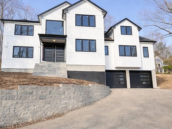 2nd image of 85 Pine Brook Rd