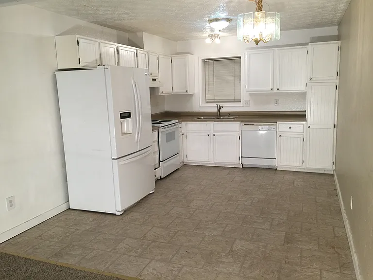 1800 E 74th Ave #3 — Photo 2