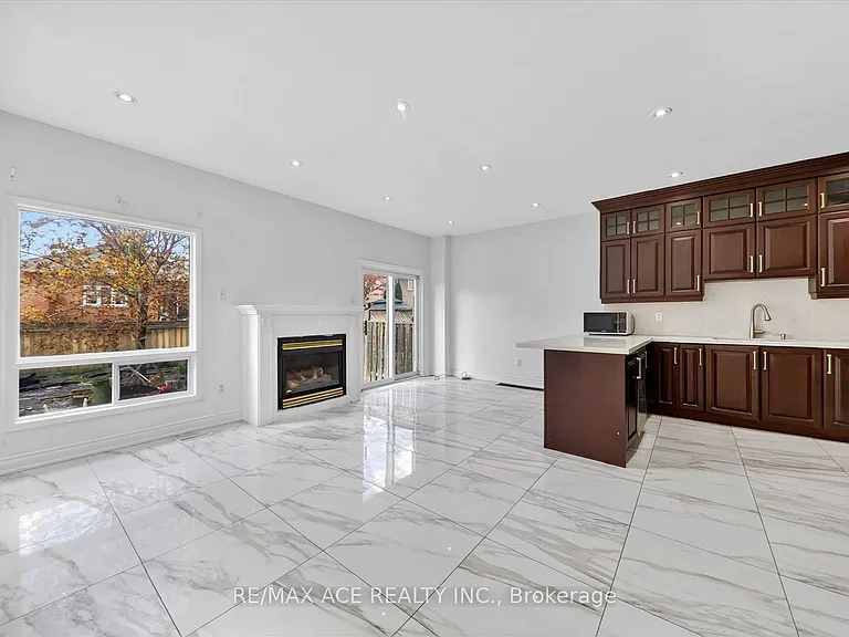 110 Blue Willow Dr — Photo 7