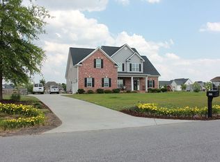 977 Derbyshire Ln, Greenville, NC 27858