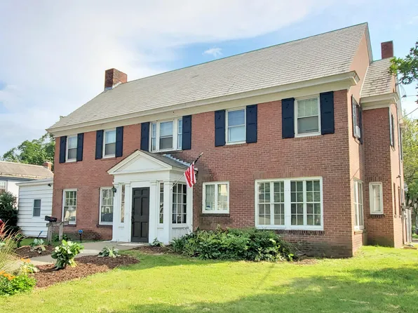 56 Linden Street, Brattleboro, VT 05301