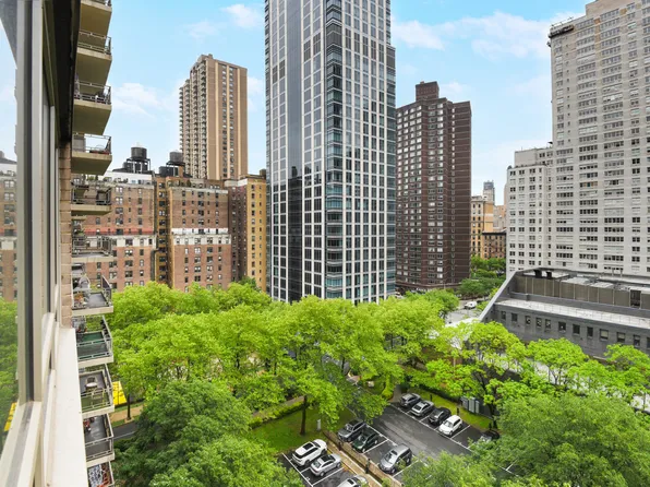 170 West End Avenue 12B image 13 of 14