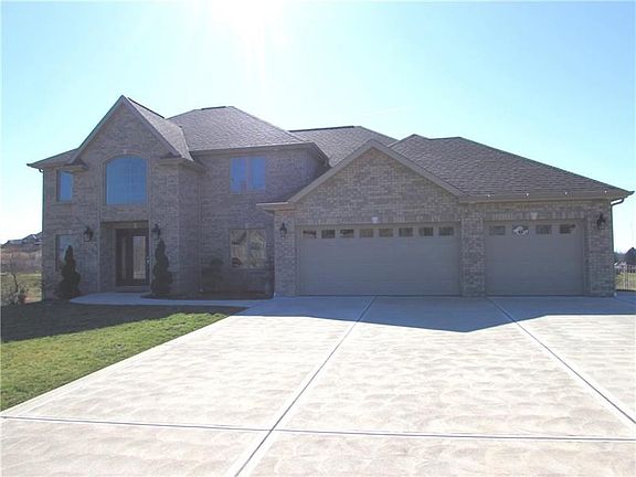 2nd image of 7669 Natalie Ln