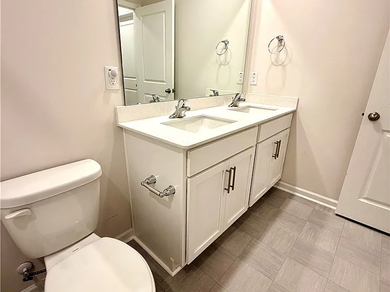 305 Robert Pl — Photo 28