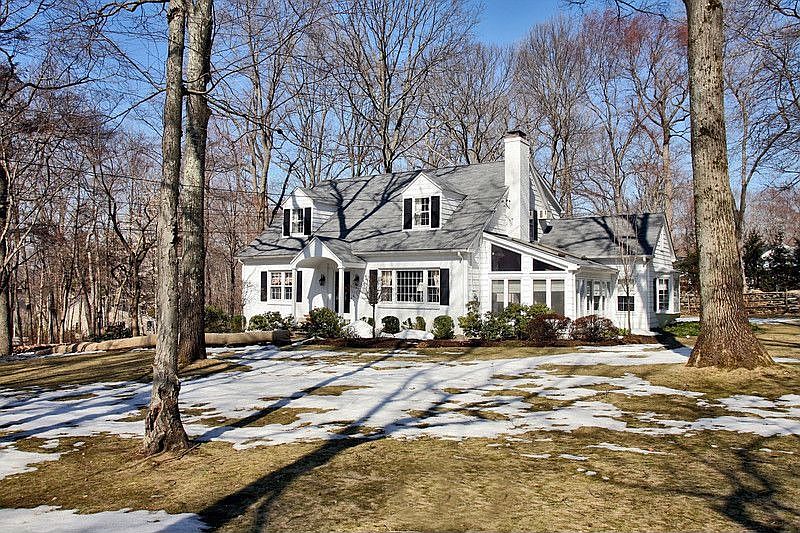1st image of 90 Camp Ave