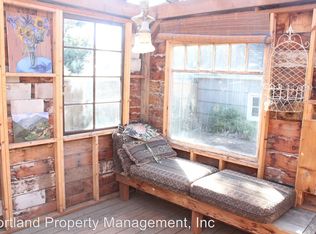 3266 E Burnside St, Portland, OR 97214
