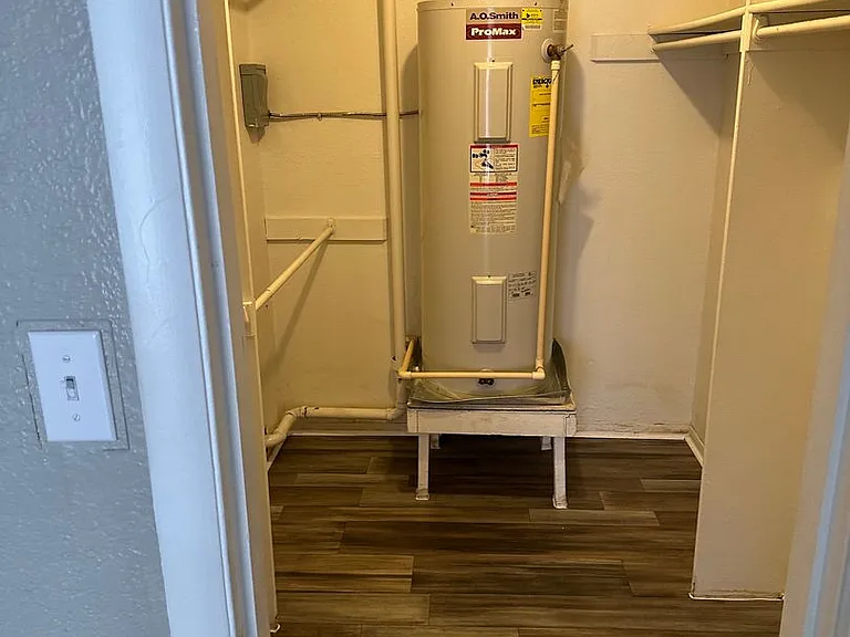The Lewiston Apartments — Photo 11