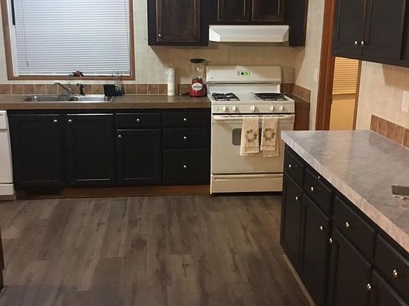 3rd image of 3400 Sagebrush Blvd