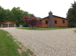 203 Danielles Ln, New Albany, PA 18833